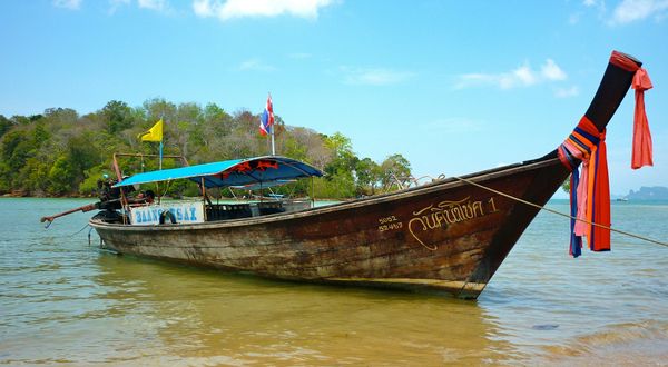 СМИ: российская туристка с ребенком пропала на Пхукете