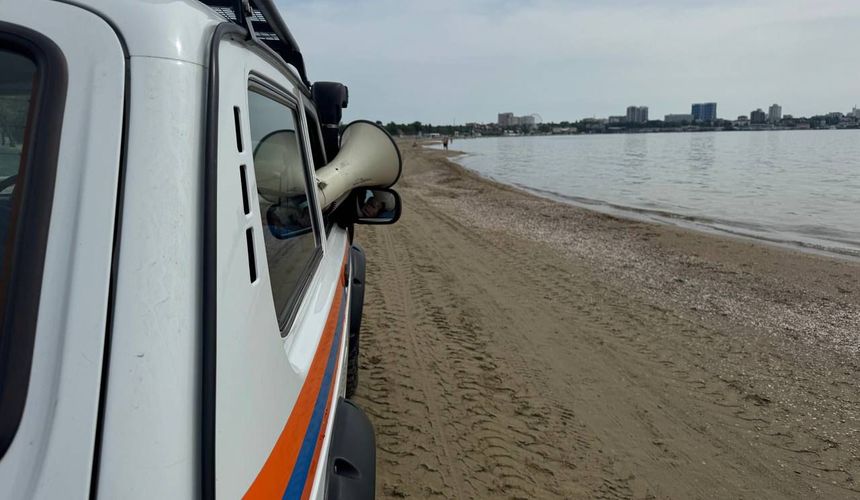В Анапе усилили контроль за пляжами после видео с купающимися туристами