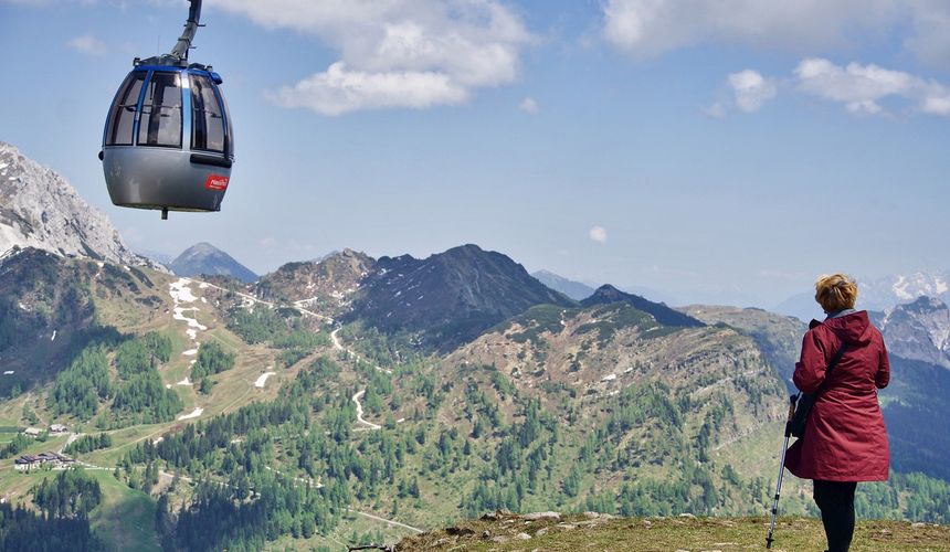 Рост внутреннего туризма в России замедлился на фоне активизации зарубежных поездок 