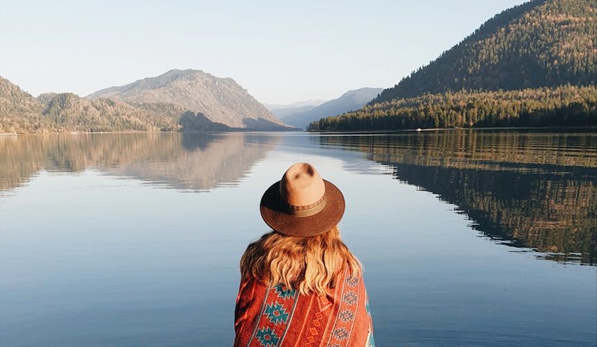 На Алтае предложили поставить видеокамеры и наказывать туристов-вандалов