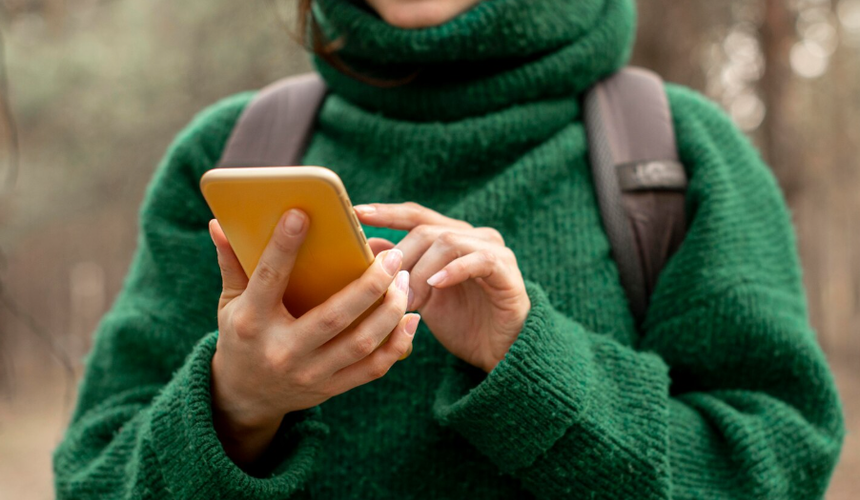 Туристы после зарубежного отдыха могут остаться без связи в России