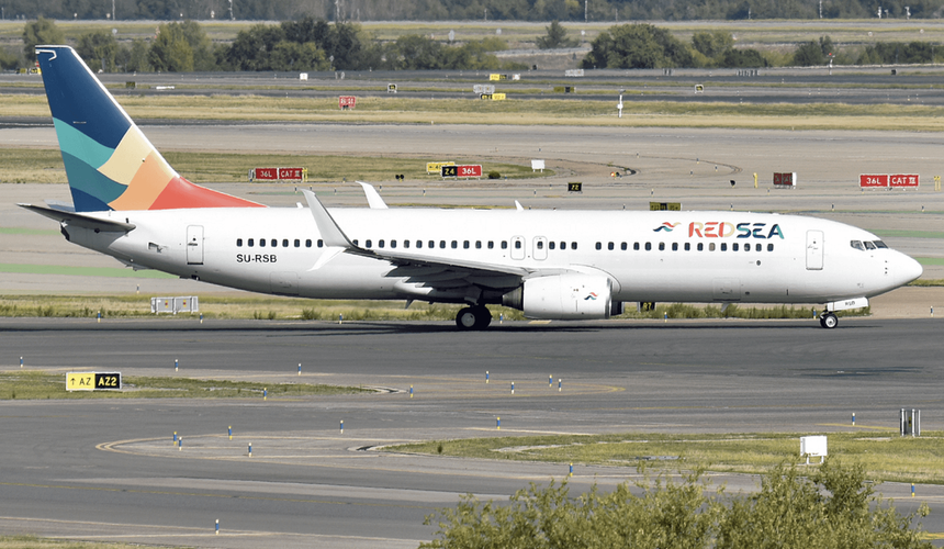 Туристы застряли в Шарм-эль-Шейхе из-за поломки самолета Red Sea Airlines