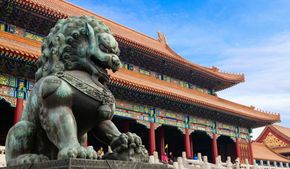 Туроператоры ищут спецов, способных торговаться с китайцами