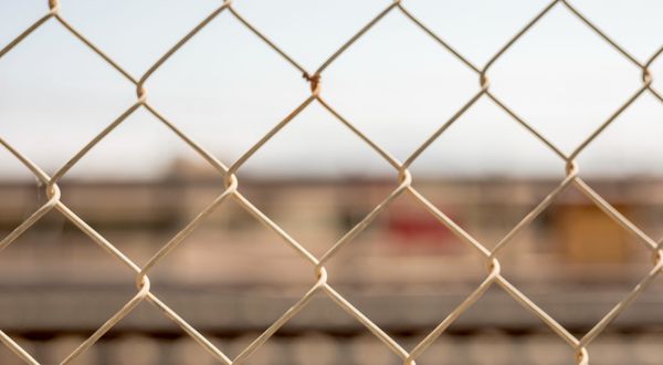 Пассажир получил два года колонии за шутку о бомбе в самолете