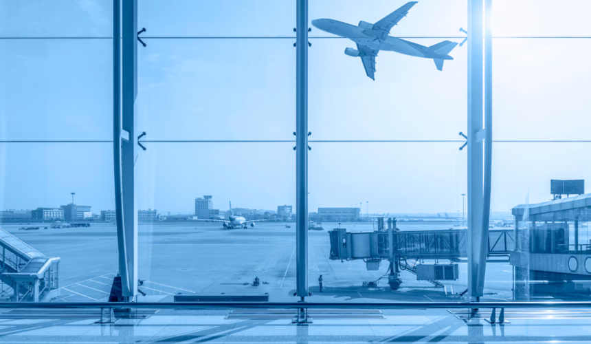 Аэропорты Дубая ограничили частоту рейсов для иностранных авиакомпаний