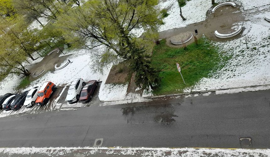 Последствия снегопада в Москве: туристам лучше заранее выезжать в аэропорты и на вокзалы
