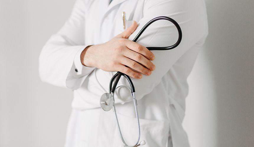 Россиянина разбил инсульт в Стамбуле