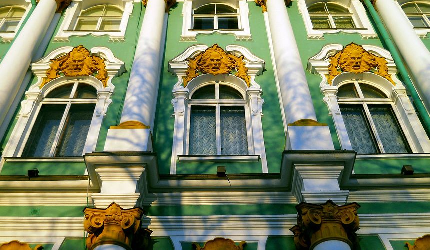 В Эрмитаже поймали карманника, охотившегося на кошельки иностранных туристов