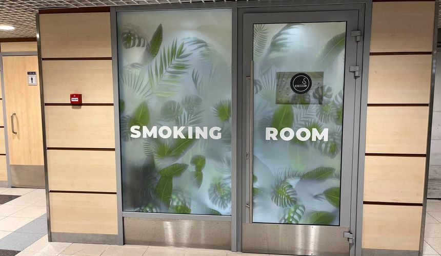 Домодедово вернул курилки для пассажиров внутренних рейсов