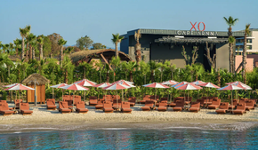 Россияне протестировали отель в Турции со стеклянными бассейнами