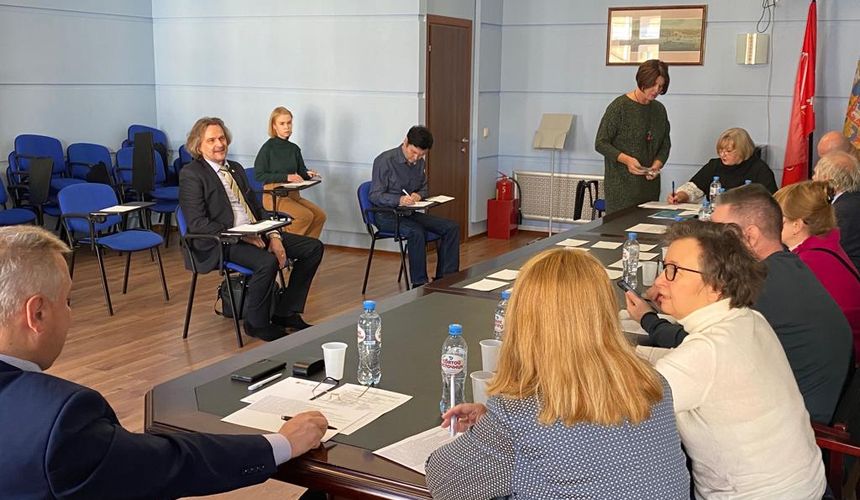 Гиды-экскурсоводы и переводчики Петербурга прошли аттестацию