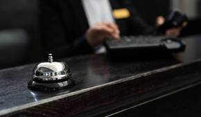 Самостоятельным туристам сложно вернуть деньги за бронь отеля в ОАЭ