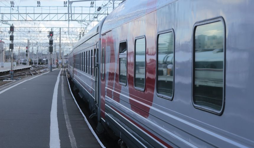 Поезда из Калининграда в Россию опаздывают более чем на 8 часов из-за происшествия в Литве 