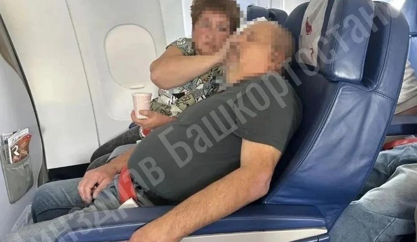 Уфимский врач помогла пассажиру на рейсе в Сочи