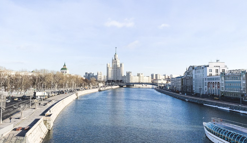 Туристам советуют торопиться с бронированием отелей в Москве