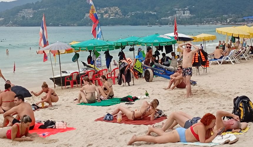 На Пхукете туристы дождались солнца: в соцсетях жалуются на ожоги