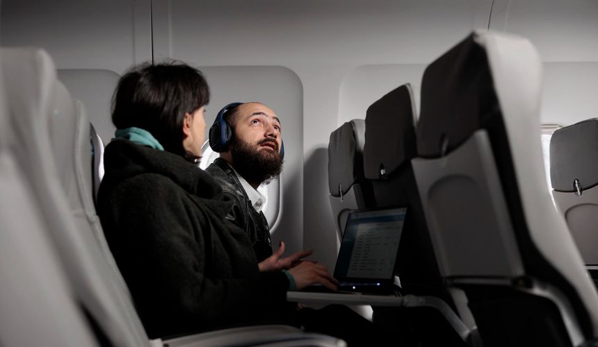 Пассажиров Turkish Airlines начали штрафовать за вставание с мест во время посадки самолетов