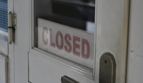 Клиенты и партнеры разорившегося турагентства «Открытый  мир» получают исполнительные листы