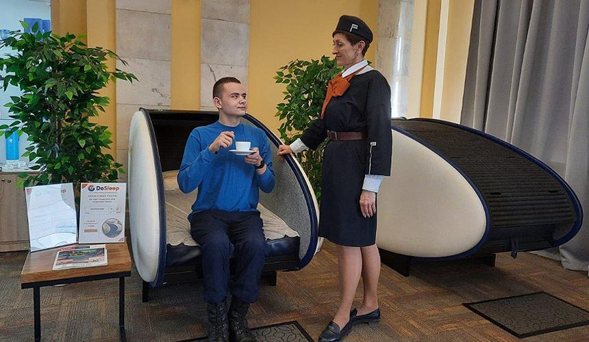 Плацкарт со шторкой: РЖД запустили капсулы для отдыха на вокзалах