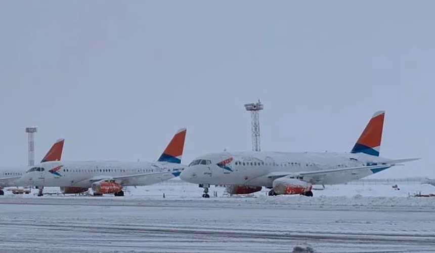 Работу аэропорта Краснодара остановил снегопад