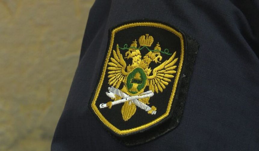 Судебные приставы в столице опечатали теплоход «Русь Великая»