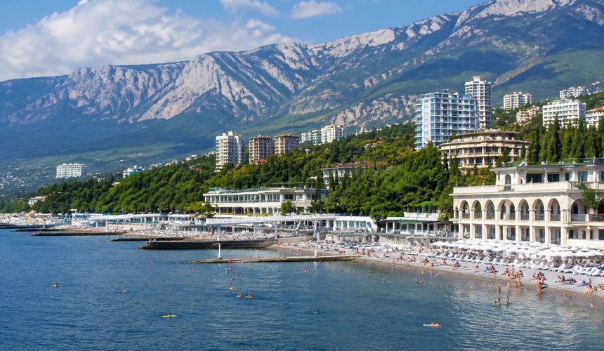 В Ялте в августе открыты 194 объекта размещения и 74 пляжа