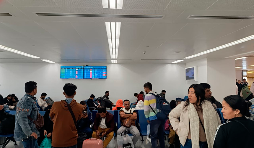 Туристы застряли в Шардже из-за погоды