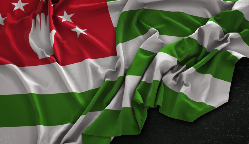 В Абхазии введут штраф за сорванные туристами гортензии