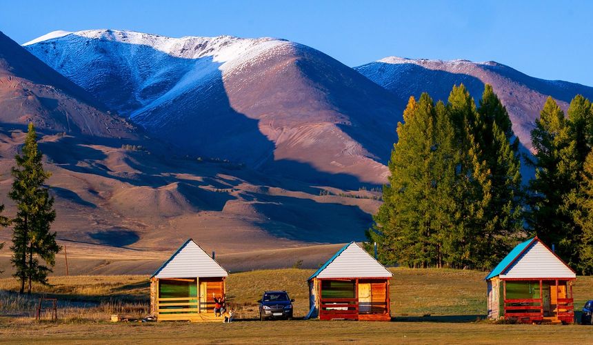 Бронирование отелей в ряде регионов РФ выросло в 3–4 раза: самые популярные направления