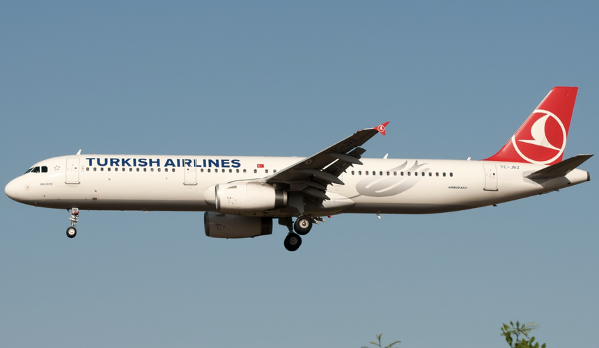 Turkish Airlines продлила рейсы в Анталью из Санкт-Петербурга