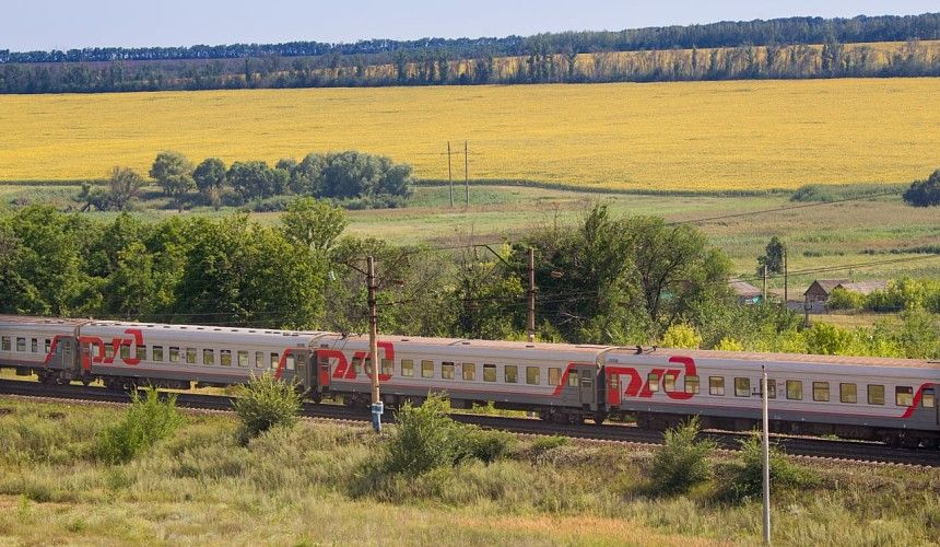 Чтобы выбраться с юга, туристы едут по 15 часов в пробках в аэропорт Сочи