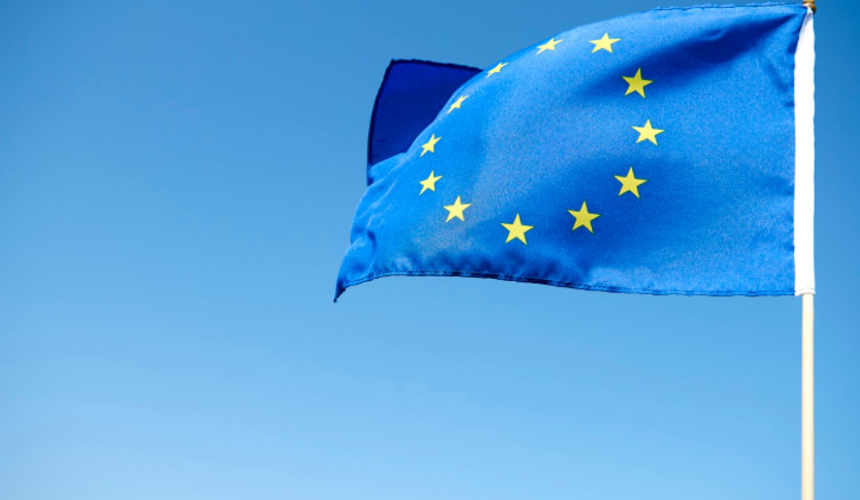 СМИ: ЕС снимет визовые ограничения для россиян после СВО