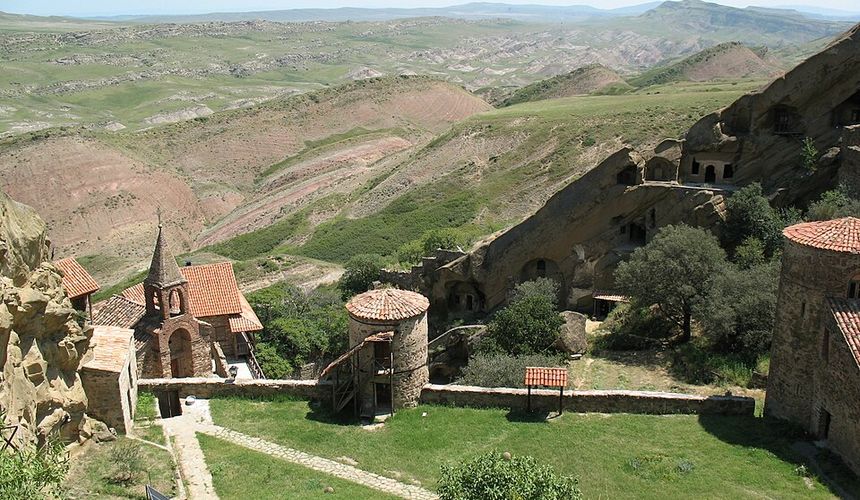 Россиянка отказалась от 19-й поездки в Грузию после скандала в Agarani Estate