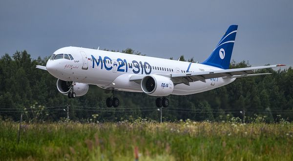 Савельев: «Аэрофлот» и S7 заказали более 300 российских самолетов