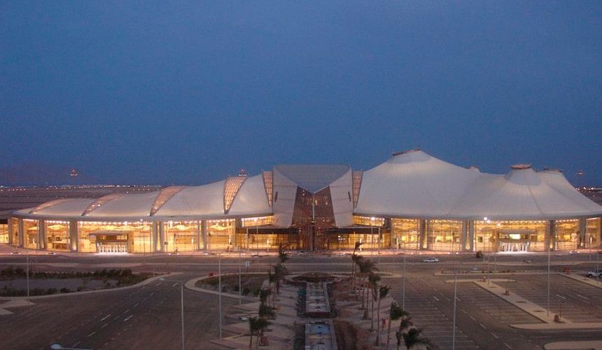 Рейс из Шарм-эль-Шейха в Пермь задержали на сутки