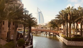 Обвал цен: в пятизвездочных отелях Дубая дисконт достигает 69%