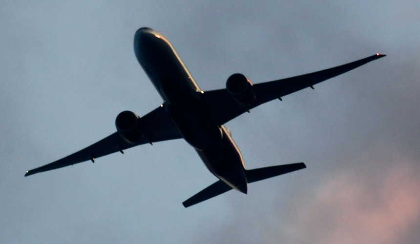 Украина на неопределенной срок закрыла воздушное пространство 