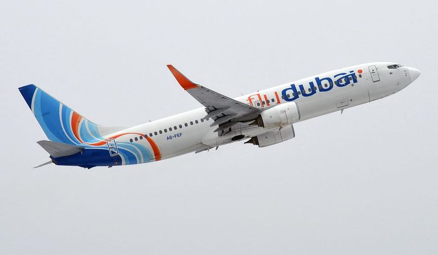 Боинг flydubai в Пулково чинили двое суток
