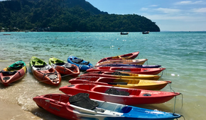 Туристам из Москвы и Екатеринбурга предложат по семь вариантов перелета в Таиланд