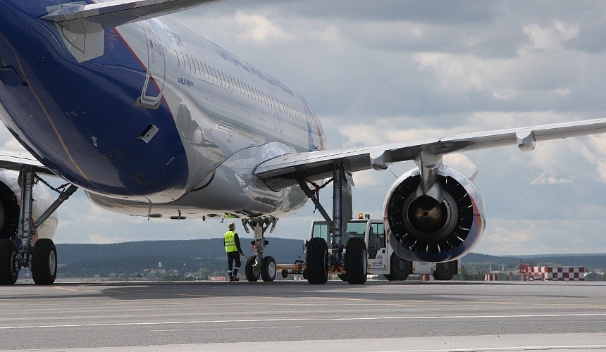 Авиакомпания «Уральские авиалинии» в последний момент отменила вылет в Черногорию