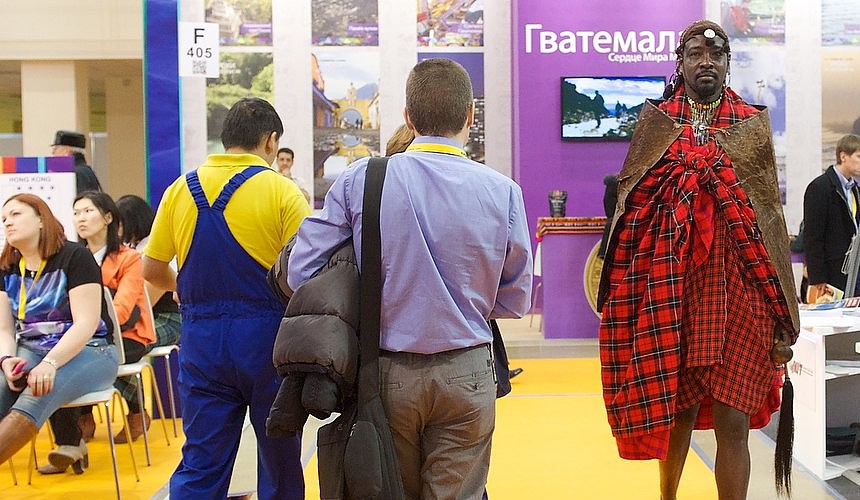 Мэр Москвы запретил массовые мероприятия накануне туристических выставок