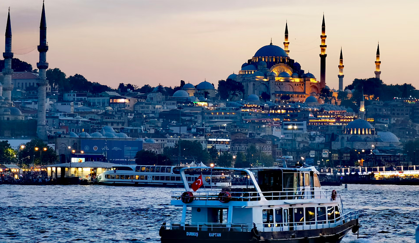 Авиабилеты в Стамбул и Дубай распродают за 5000 рублей
