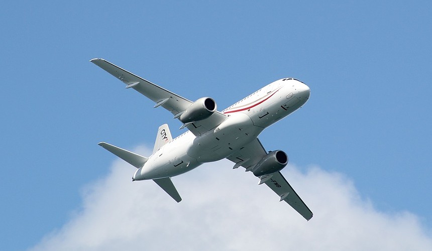 В Петербург прибыл самолет с серьезно пострадавшей на Бали российской туристкой
