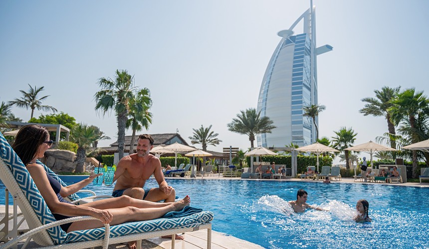 Туроператор «АРТ-ТУР» приглашает в обновленный Jumeirah Beach Hotel