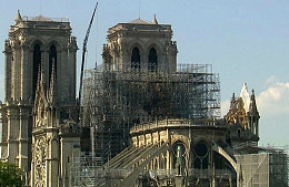 Спрос на майские праздники в Париже увеличился