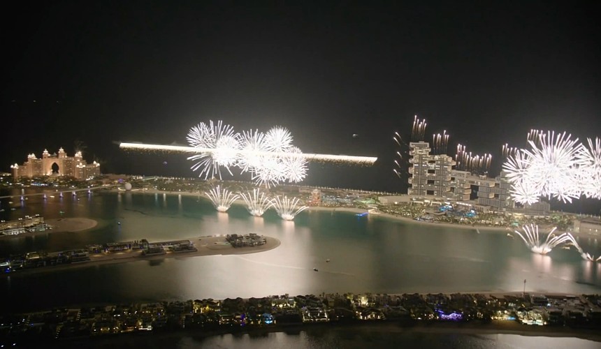 В Дубае туристам предлагают заселиться в номер за 100 тысяч долларов за ночь