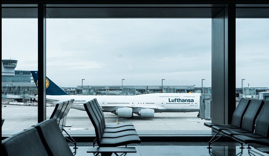 Авиакомпания Lufthansa не пустила на борт россиянку с внуками