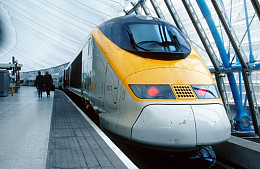 Пассажиры Eurostar попали в ловушку в Париже и Лондоне