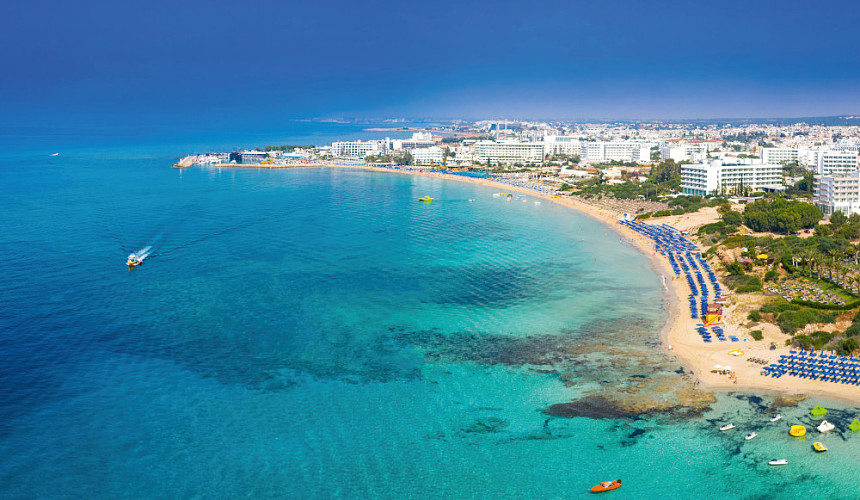 Кипр упростит правила въезда в страну иностранных туристов