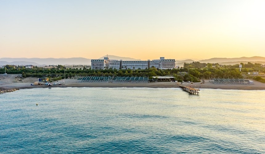 Жуть в Турции: что известно об отеле, на пляже которого нашли обезглавленный труп